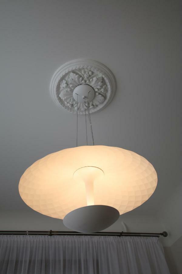 Appartamento Stories Writer'S Ap 40Sqm Renovated Free Parking Riga Esterno foto